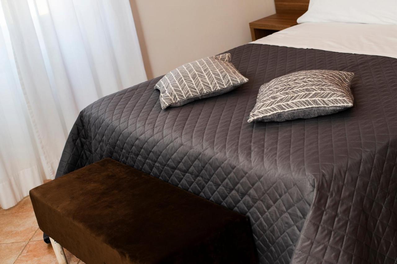 Gu Hotel Tivoli Terme Bagian luar foto