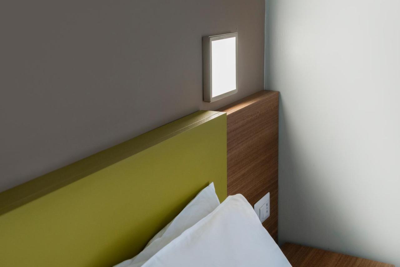 Gu Hotel Tivoli Terme Bagian luar foto